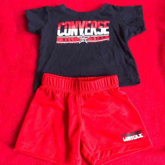 2/$14 Converse short set - Picture 1 of 3